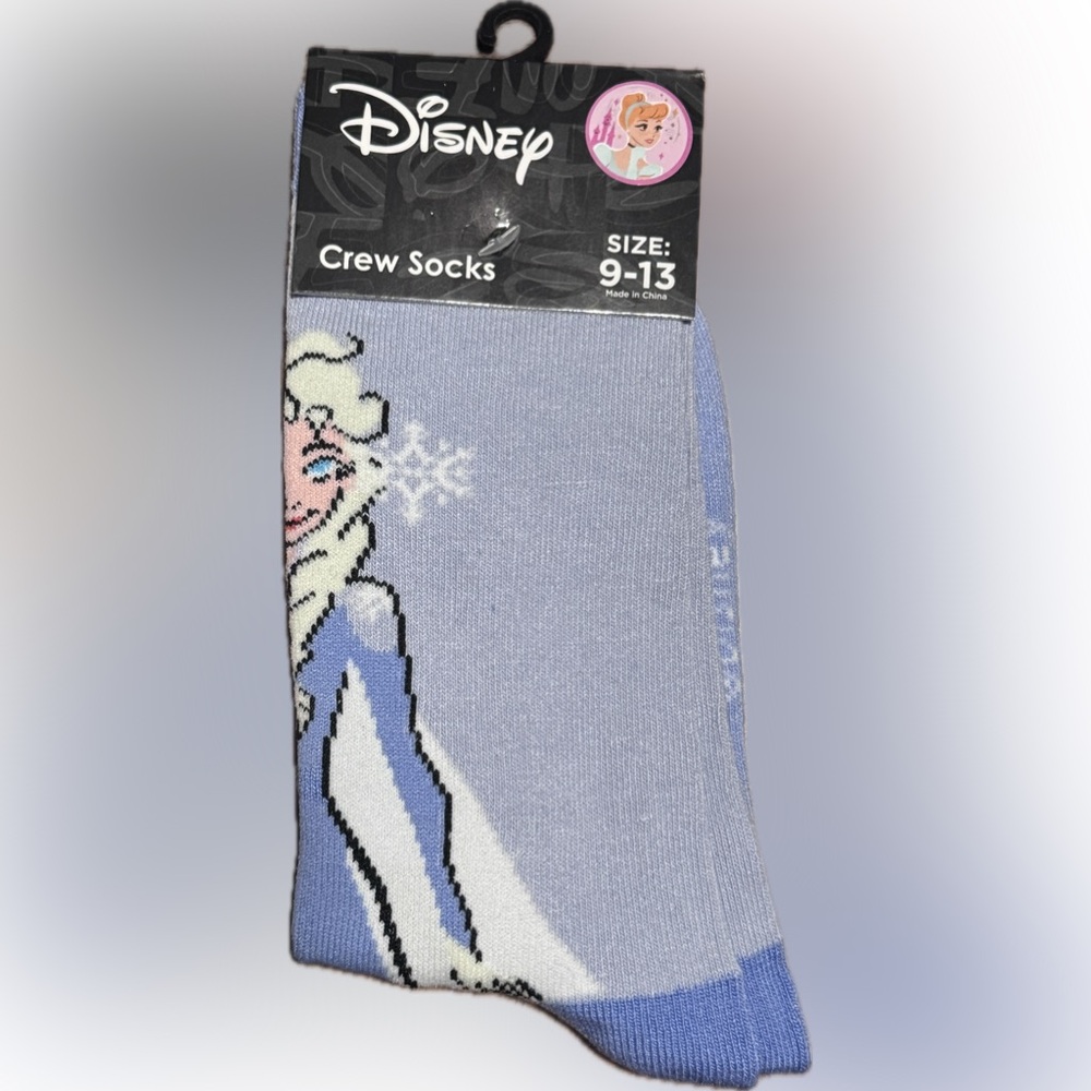 NWT Disney Frozen Crew Socks size 9-13